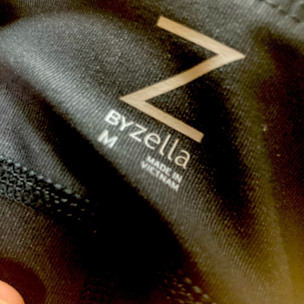 Zella Gray Black Print Medium - Picture 3 of 4